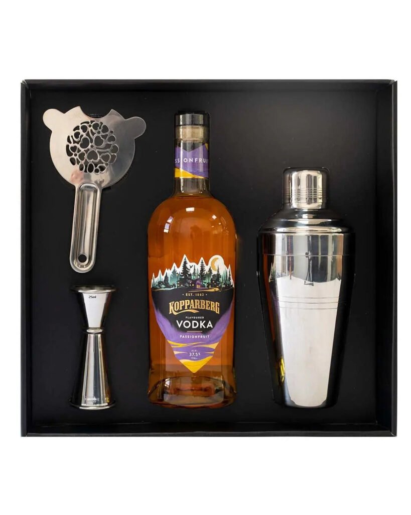 Kopparberg Passion Fruit Vodka 70 cl & 3 Piece Cocktail Gift Box