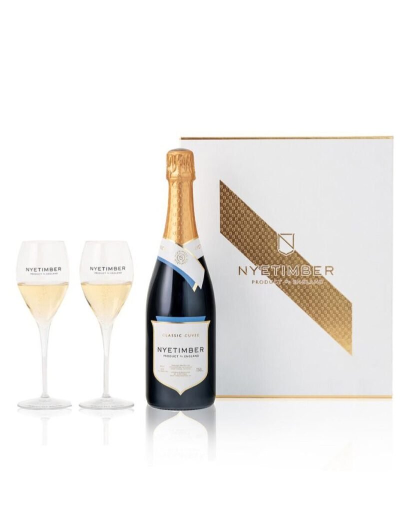 Nyetimber Classic Cuvee and Flutes Gift Box 75 cl