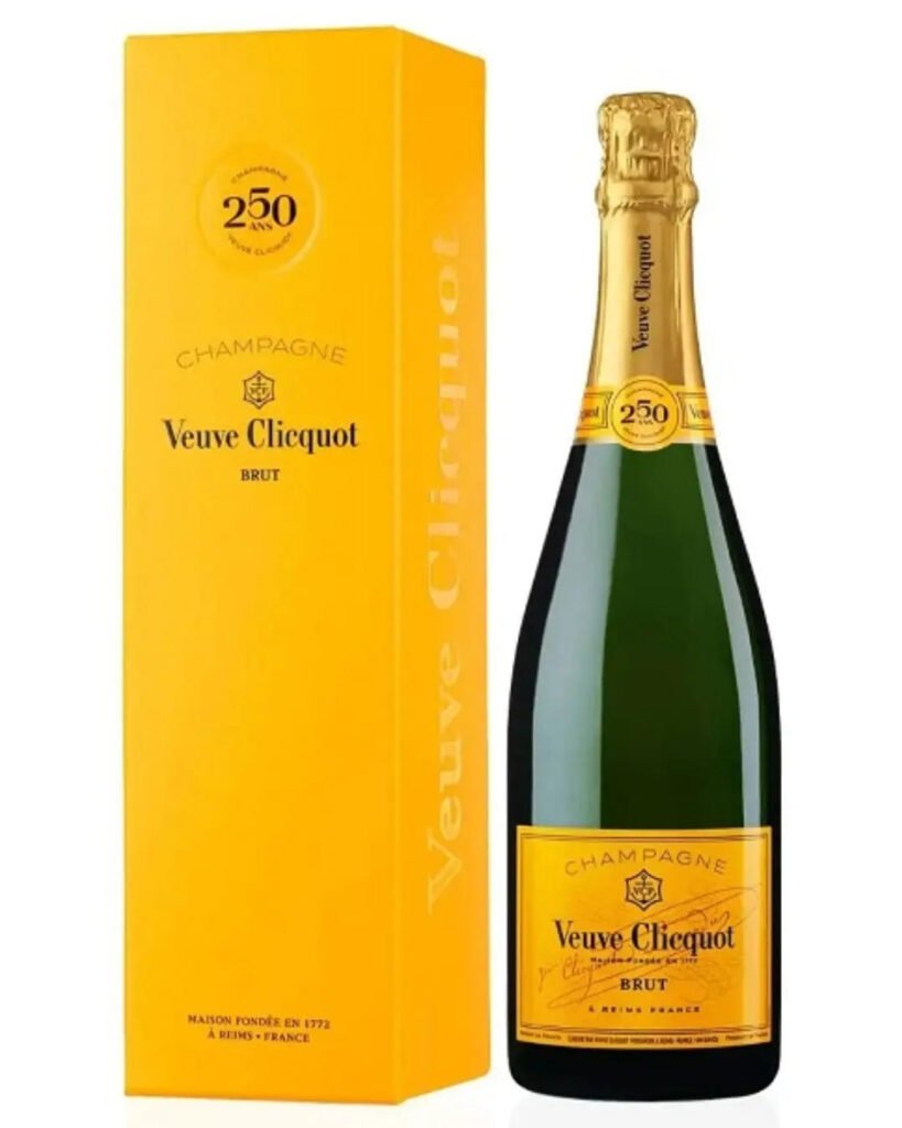 Veuve Clicquot Yellow Label Champagne With Gift Box 75 cl